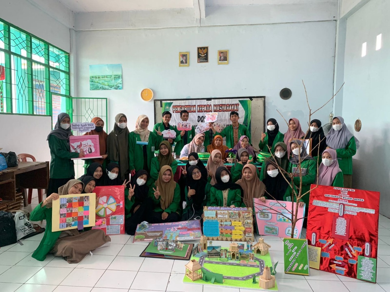 Gambar Mahasiswa PGMI FTK UIN Alauddin Makassar Gelar Pengabdian Kepada Masyarakat