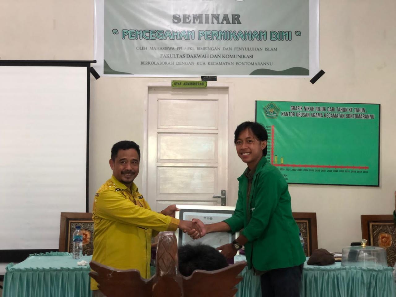 Gambar Mahasiswa PPL BPI UIN Alauddin Seminar Cegah Pernikahan Dini di Bontomarannu