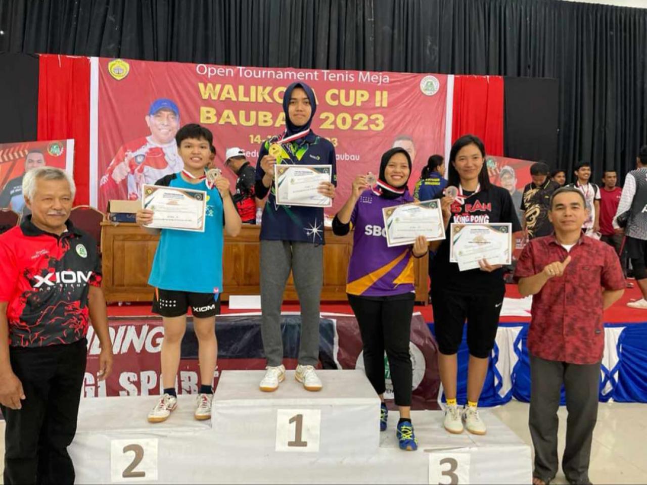 Gambar Mahasiswa Prodi PBI UIN Alauddin Juara I di Turnamen Tenis Meja Walikota Cup II Baubau 2023