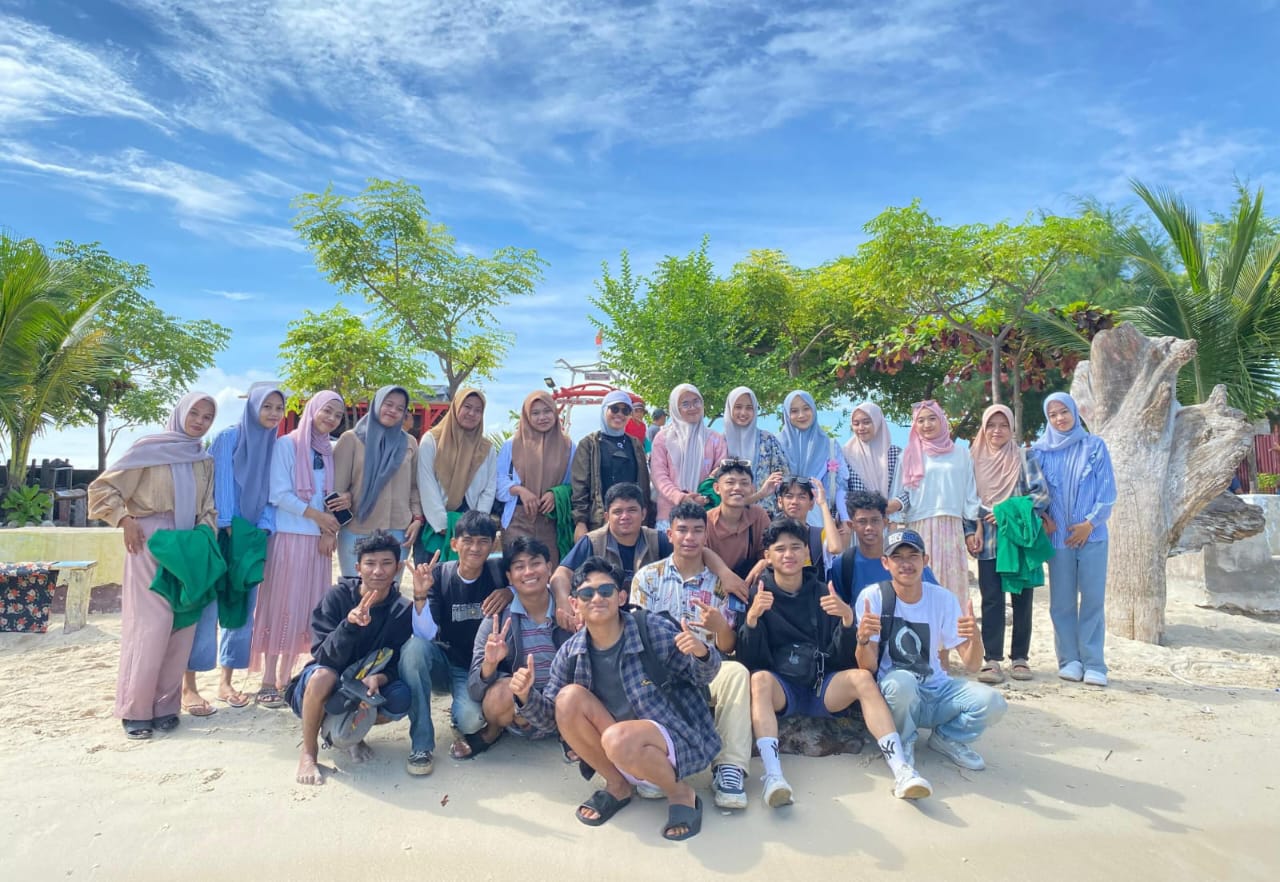 Gambar Mahasiswa SPI UIN Alauddin Inovasi Pembelajaran Melalui Eksplorasi Wisata Budaya di Pulau Gusung