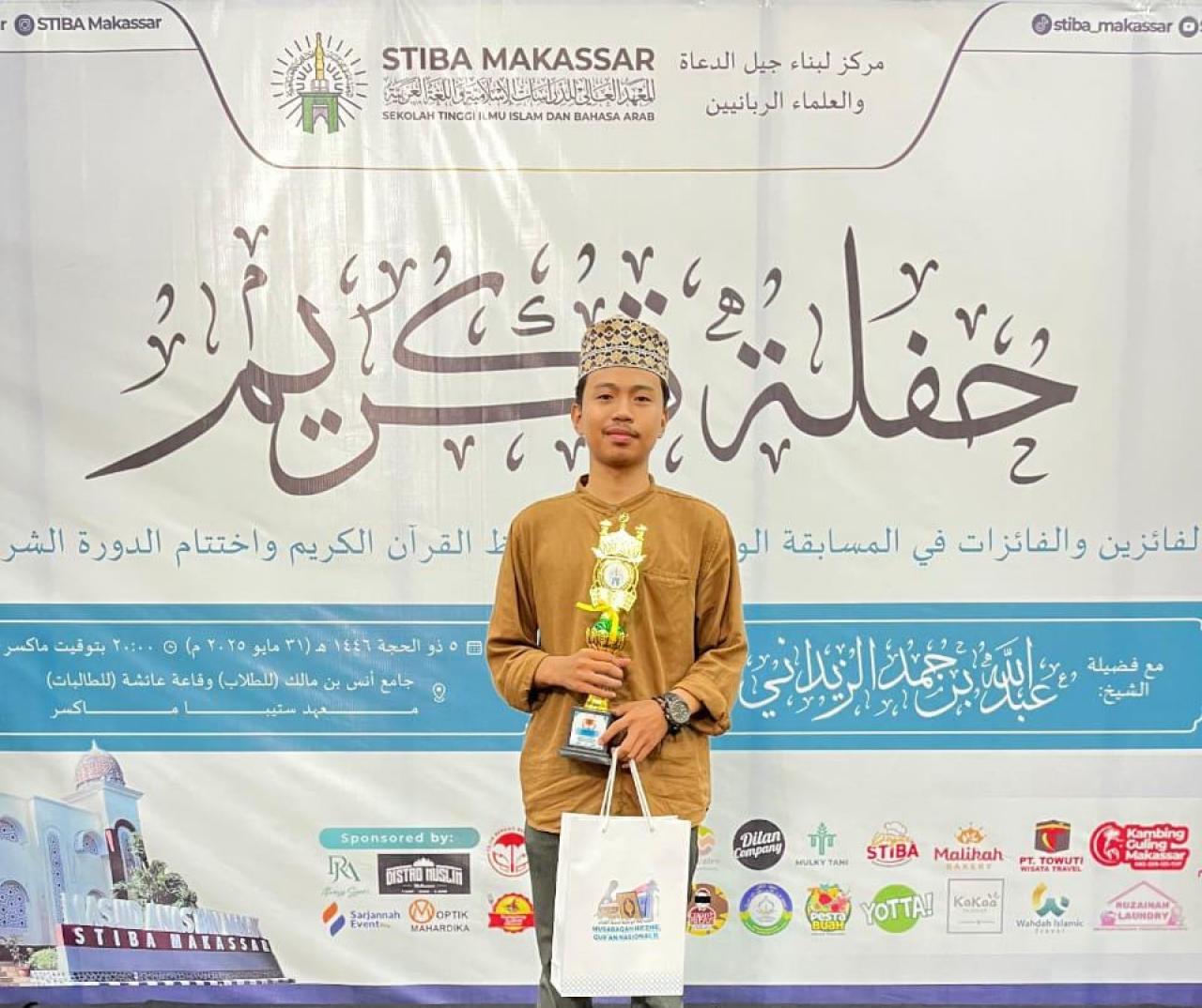 Gambar Mahasiswa UIN Alauddin Juara III MHQ Nasional di STIBA Makassar