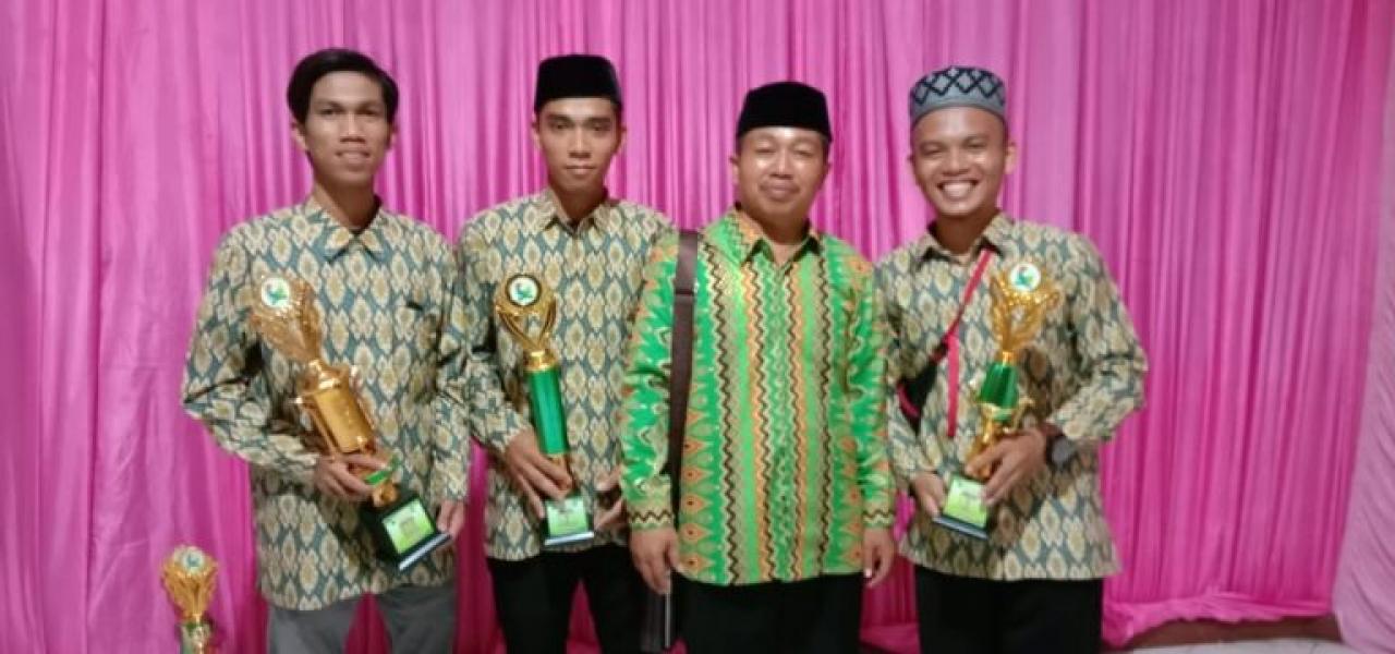 Gambar Mahasiswa UIN Alauddin Lolos Wakili Kabupaten Majene ke Tingkat Provinsi Sulbar pada Ajang MTQ
