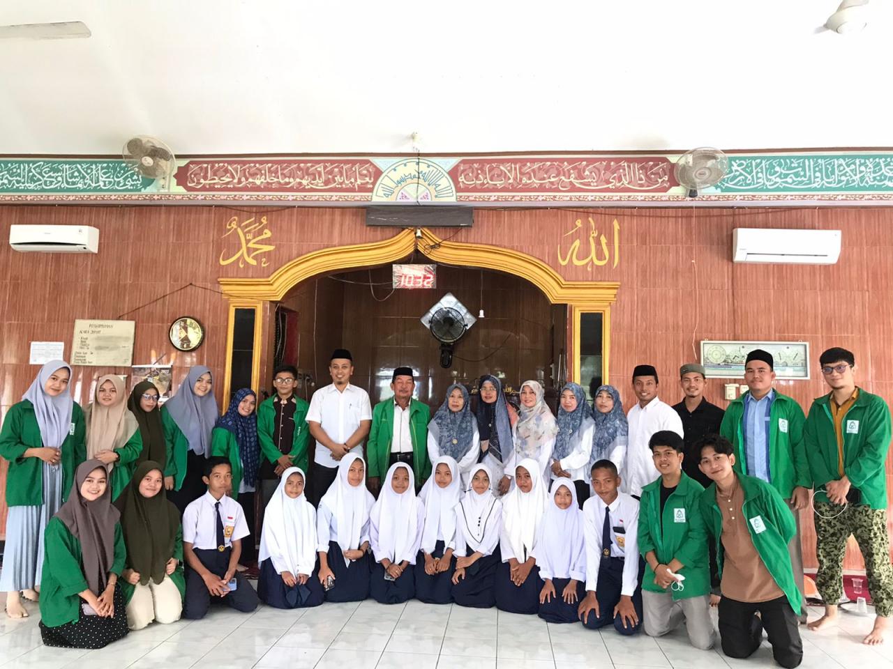 Gambar Mahasiswa UIN Makassar Ajar Warga Canrego Urus Jenazah