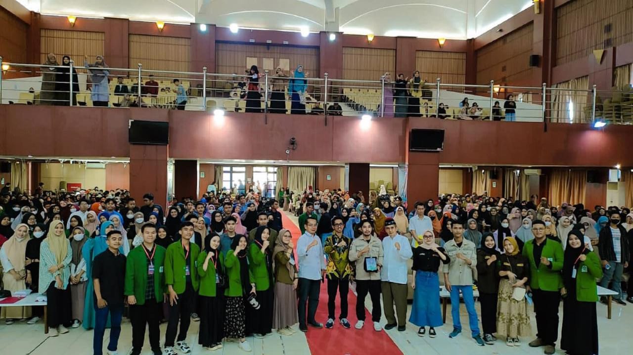 Gambar Melalui Seminar Nasional, Dema U UIN Makassar Tanamkan Jiwa Kepemimpinan dan Berwirausaha