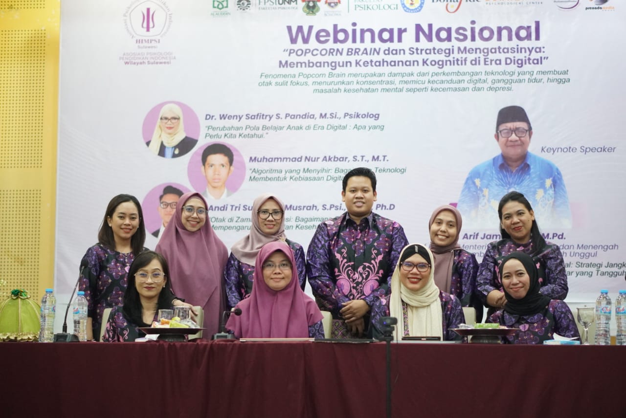 Gambar Melalui Webinar Nasional, PIAUD UIN Alauddin dan APPI Bahas Strategi Mengatasi Popcorn Brain