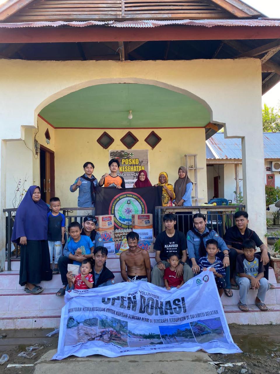 Gambar Peduli Kemanusiaan, HMJ T.PWK UIN Alauddin Makassar Memberikan Bantuan untuk Korban Bencana Di Sulse