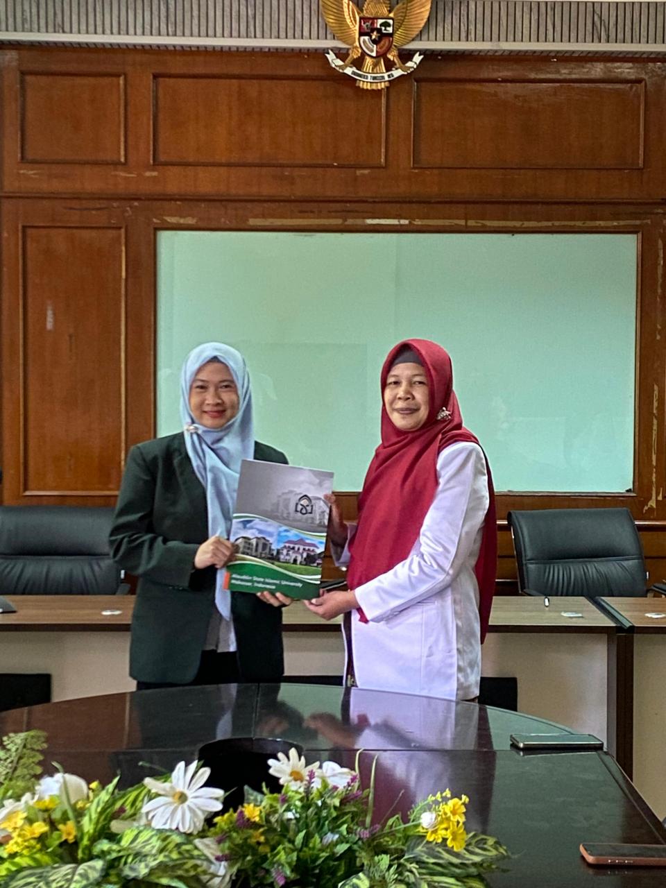 Gambar Pelantikan Ketua Prodi Pendidikan Dokter FKIK UIN Alauddin Makassar