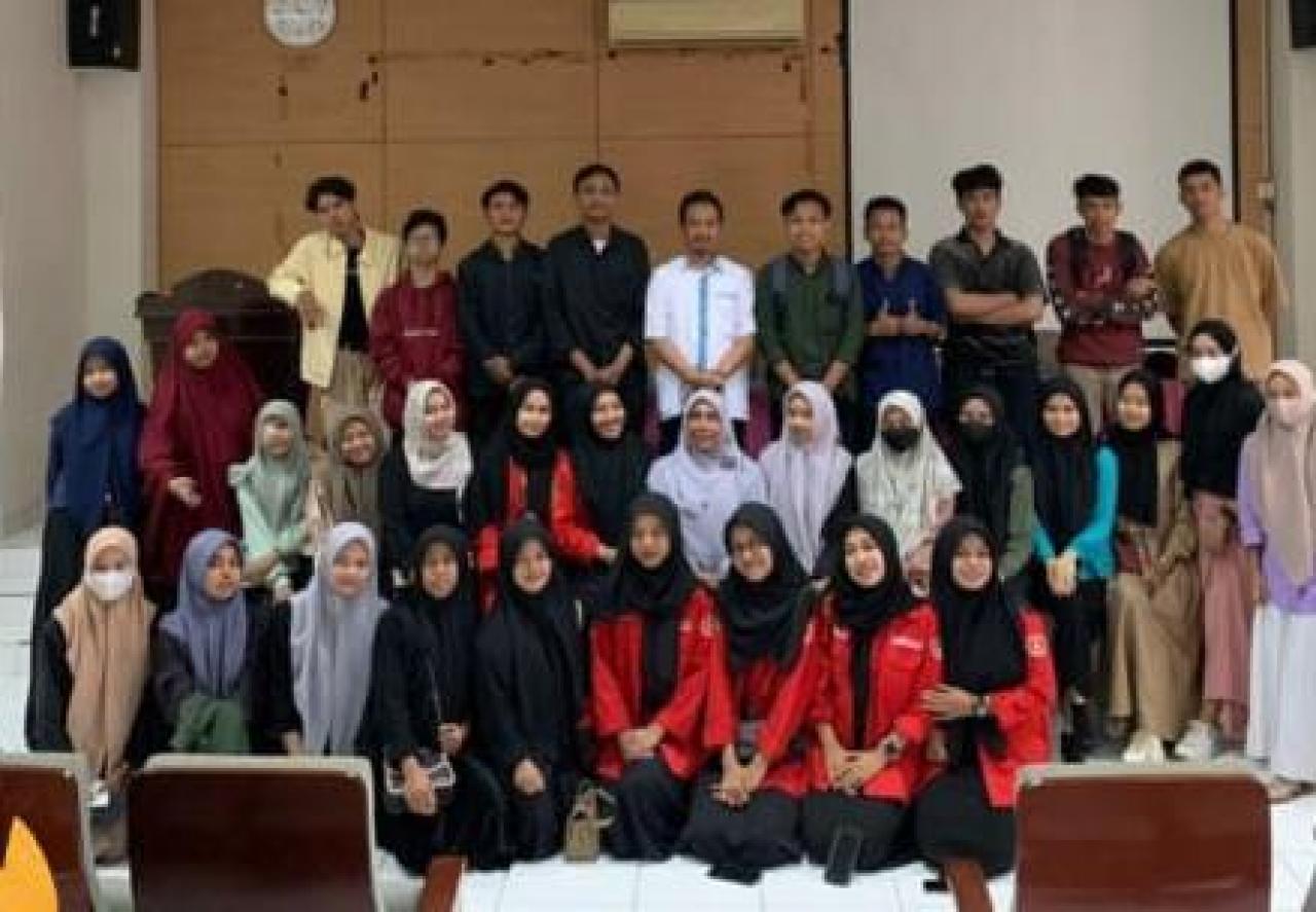 Gambar Pelepasan Magang, Sosiologi Agama UIN Alauddin Ingatkan Mahasiswa Pentingnya Menjaga Akhlak Karimah