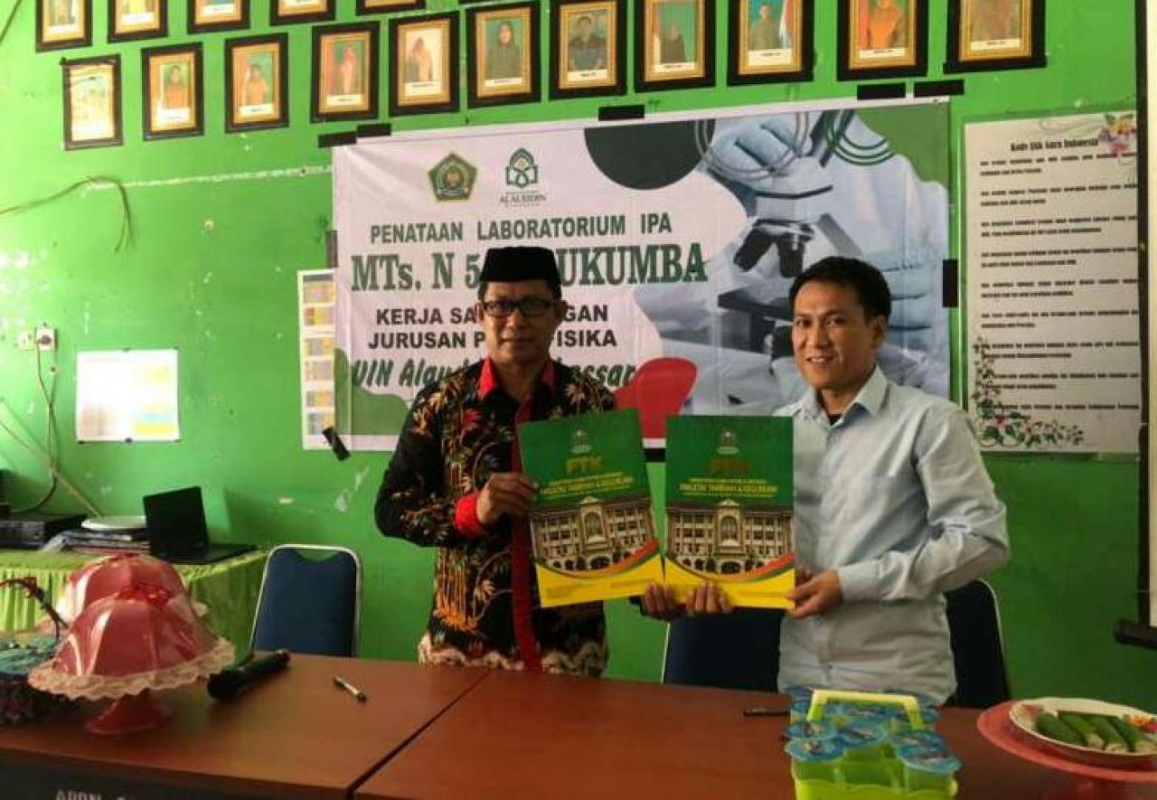 Gambar Pendidikan Fisika UIN Alauddin Bedah Laboratorium di MTsN 5 Bulukumba