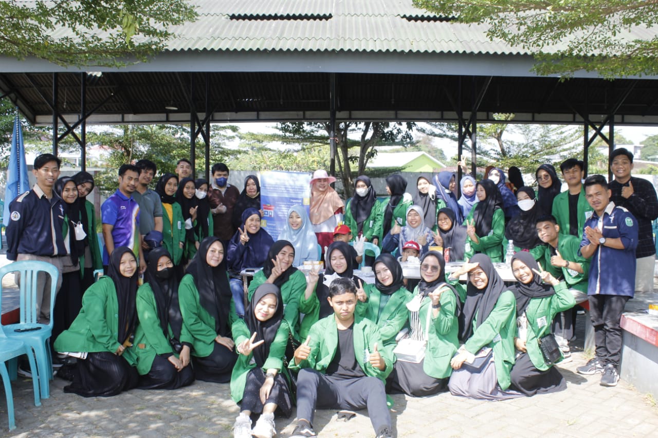 Gambar Pengabdian Masyarakat HMJ Farmasi UIN Alauddin Edukasi Cerdas Gunakan Obat