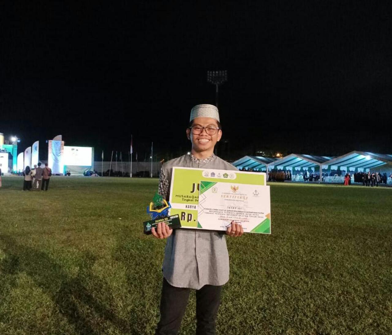 Gambar Pengurus LDRH UIN Alauddin Sabet Juara III KTI di MTQ XXXIII Sulsel