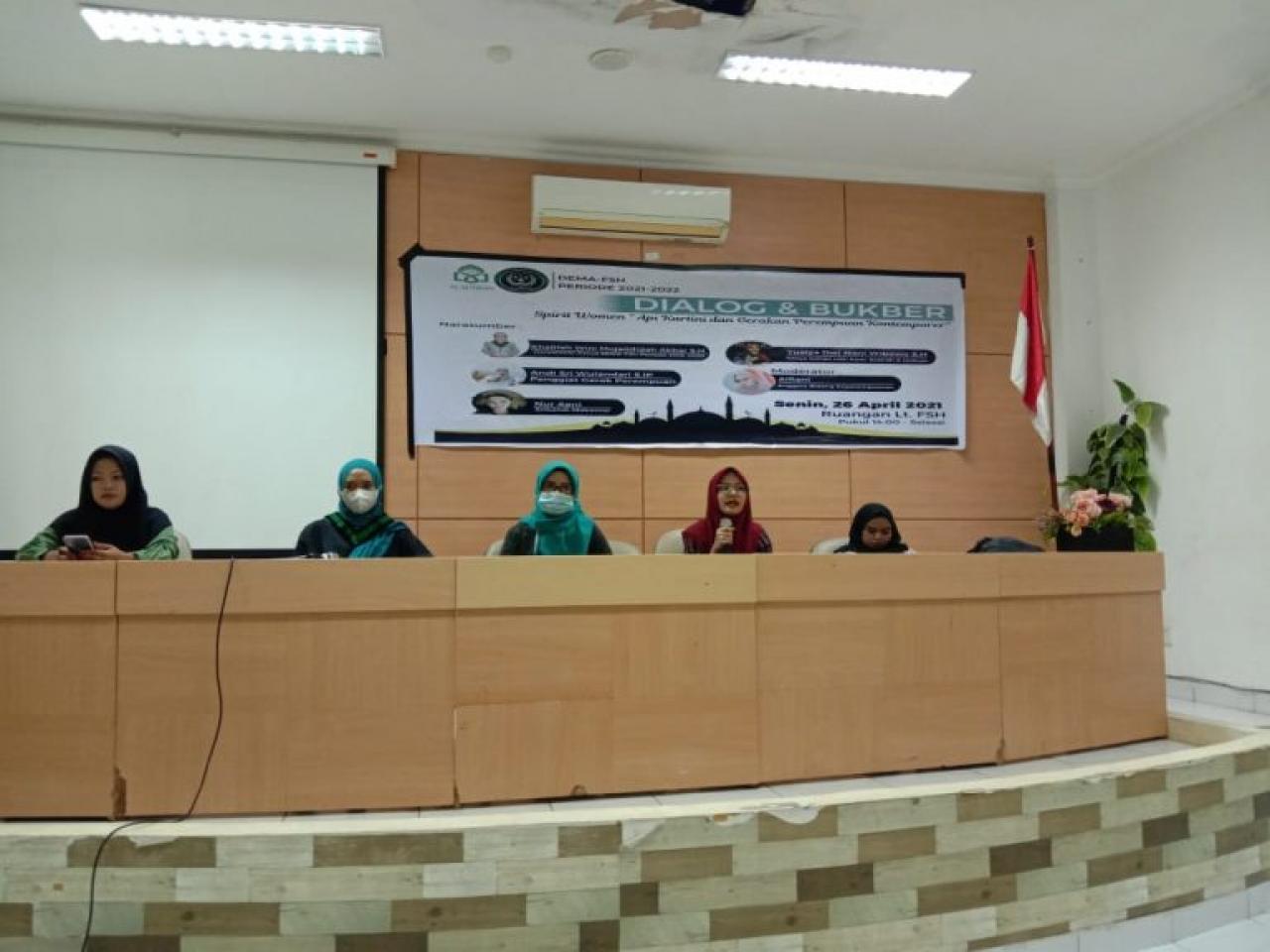 Gambar Peringati Hari Kartini, DEMA FSH Gelar Dialog Keperempuanan dan Buka Puasa