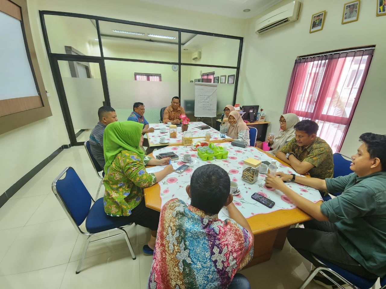 Gambar Perkuat Komitmen Kerja Staf, Sekretaris LP2M UIN Alauddin Tekankan Kedisiplinan