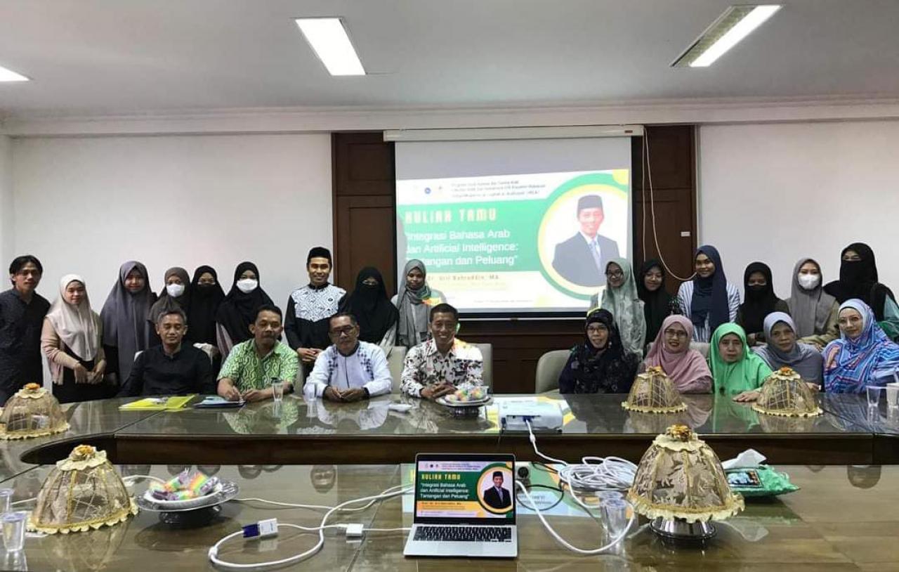 Gambar Perkuat Kualitas Kebahasaan, Ketua IMLA Jadi Pembicara Pada Kuliah Tamu Prodi BSA