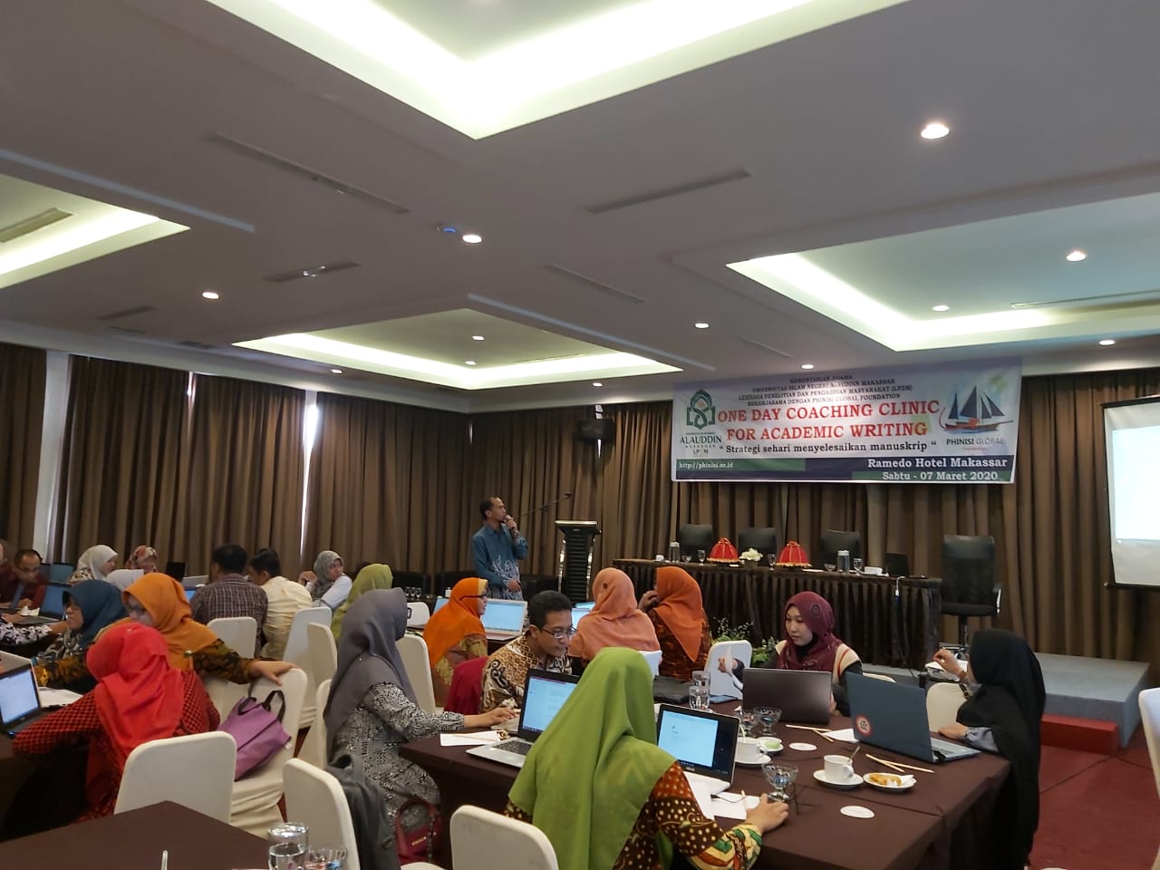 Gambar Phinisi Global Foundation Kerjasama LP2M UIN Alauddin Makassar Gelar Workshop Publikasi Jurnal