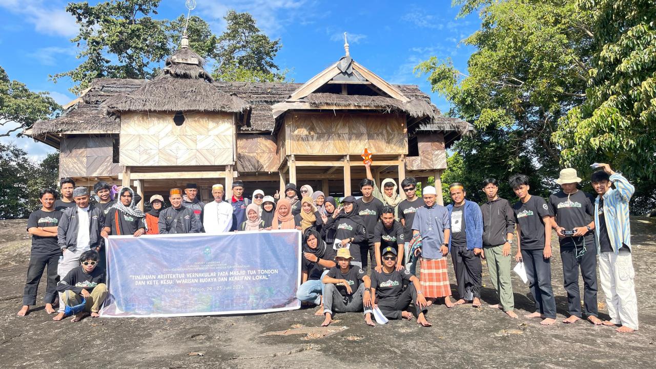 Gambar Prodi Arsitektur Perkenalkan Mahasiswa Dengan Situs Lokal Melalui Survey Lapangan