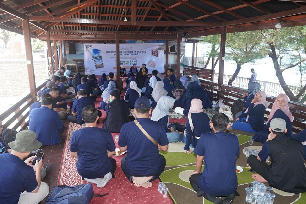 Gambar Prodi Ekonomi Islam UIN Alauddin dan APSEII PKM International di Galesong Takalar