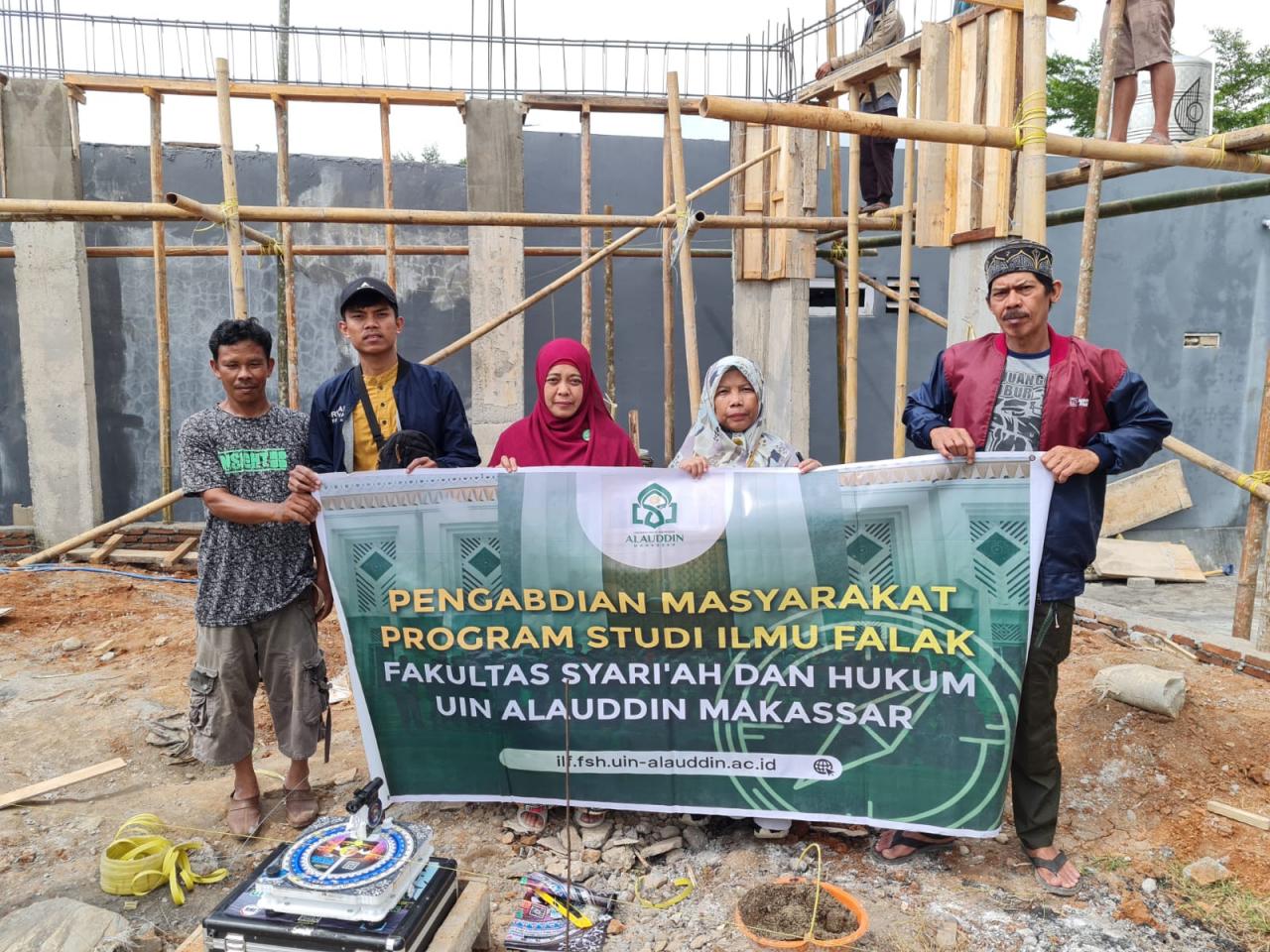 Gambar Prodi Ilmu Falak UIN Alauddin Ukur Arah Kiblat Masjid di Wilayah Antang