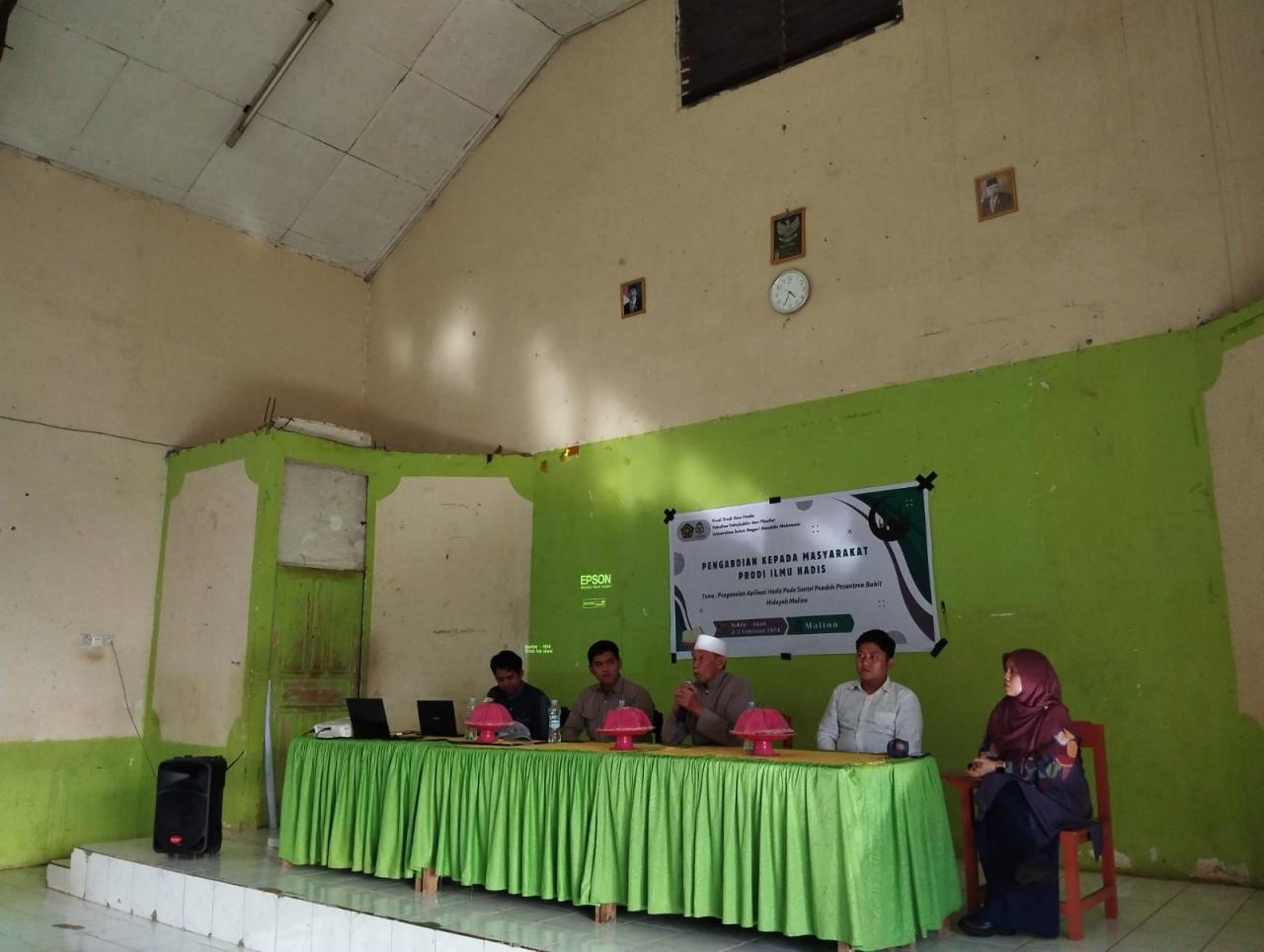 Gambar Prodi Ilmu Hadis Perkenalkan Aplikasi Hadis di Pesantren Bukit Hidayah Malino