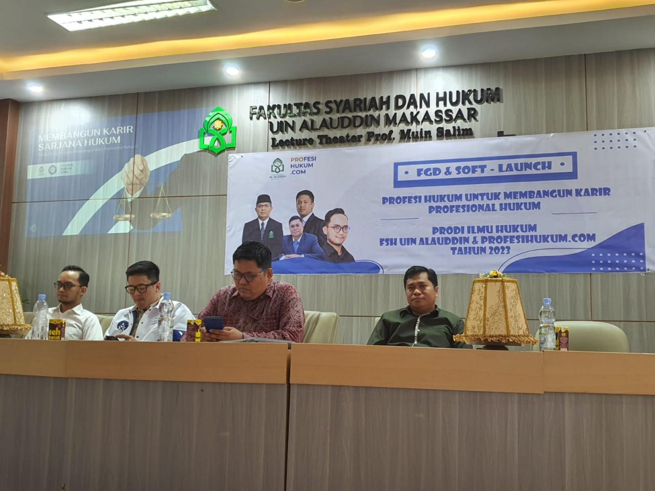 Gambar Prodi Ilmu Hukum UIN Alauddin dan ProfesiHukum.com Gelar FGD