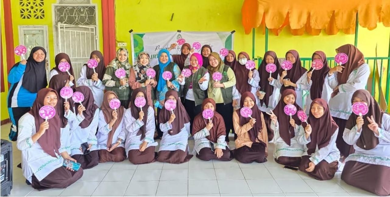 Gambar Prodi Kesmas UIN Alauddin Lakukan Literasi Anemia Pada Remaja Putri di MTS Madani