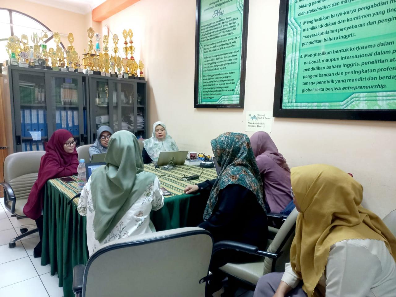 Gambar Prodi PBI UIN Alauddin Rapat Persiapan Penerbitan Jurnal Edisi Pertama di 2023