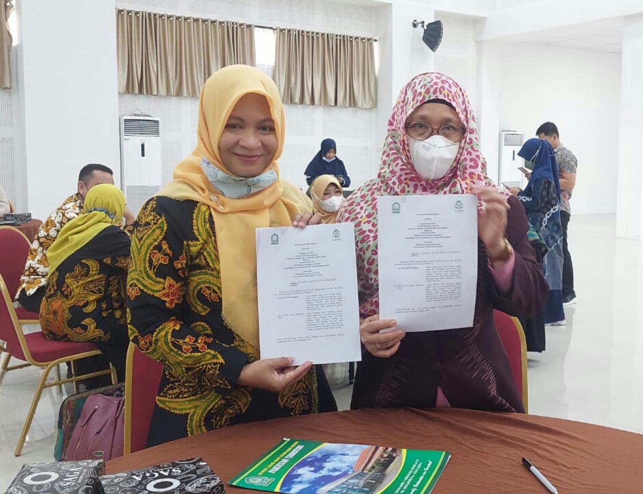 Gambar Prodi PBI UIN Alauddin Tanda Tangan MoA dengan TBI IAIN Kediri