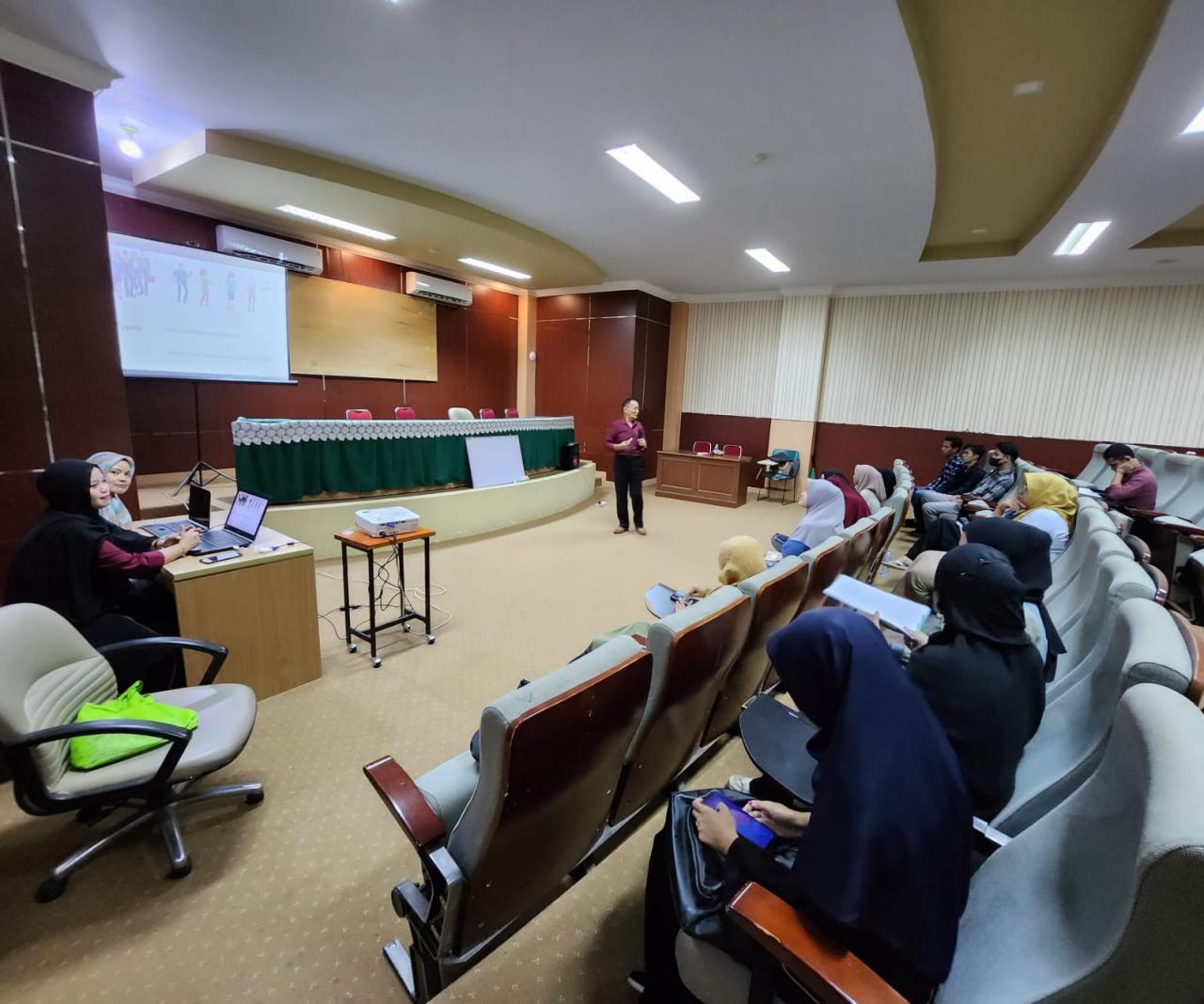 Gambar Prodi PBI UIN Makassar Kolaborasi TBI IPI dan PED Foundation Gelar Sharing Session EOP