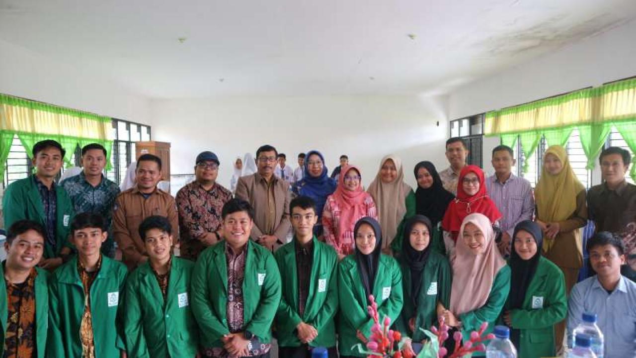 Gambar Prodi Pendidikan Fisika UIN Alauddin Pelatihan KIT Eksperimen di SMAN 4 Gowa