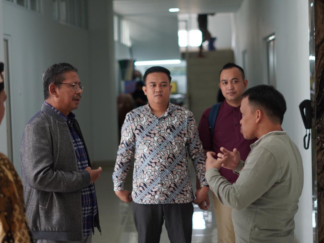 Gambar Prof Suyitno Apresiasi Pemanfaatan Dana BLU untuk Finishing Gedung Pascasarjana UIN Alauddin Makassa