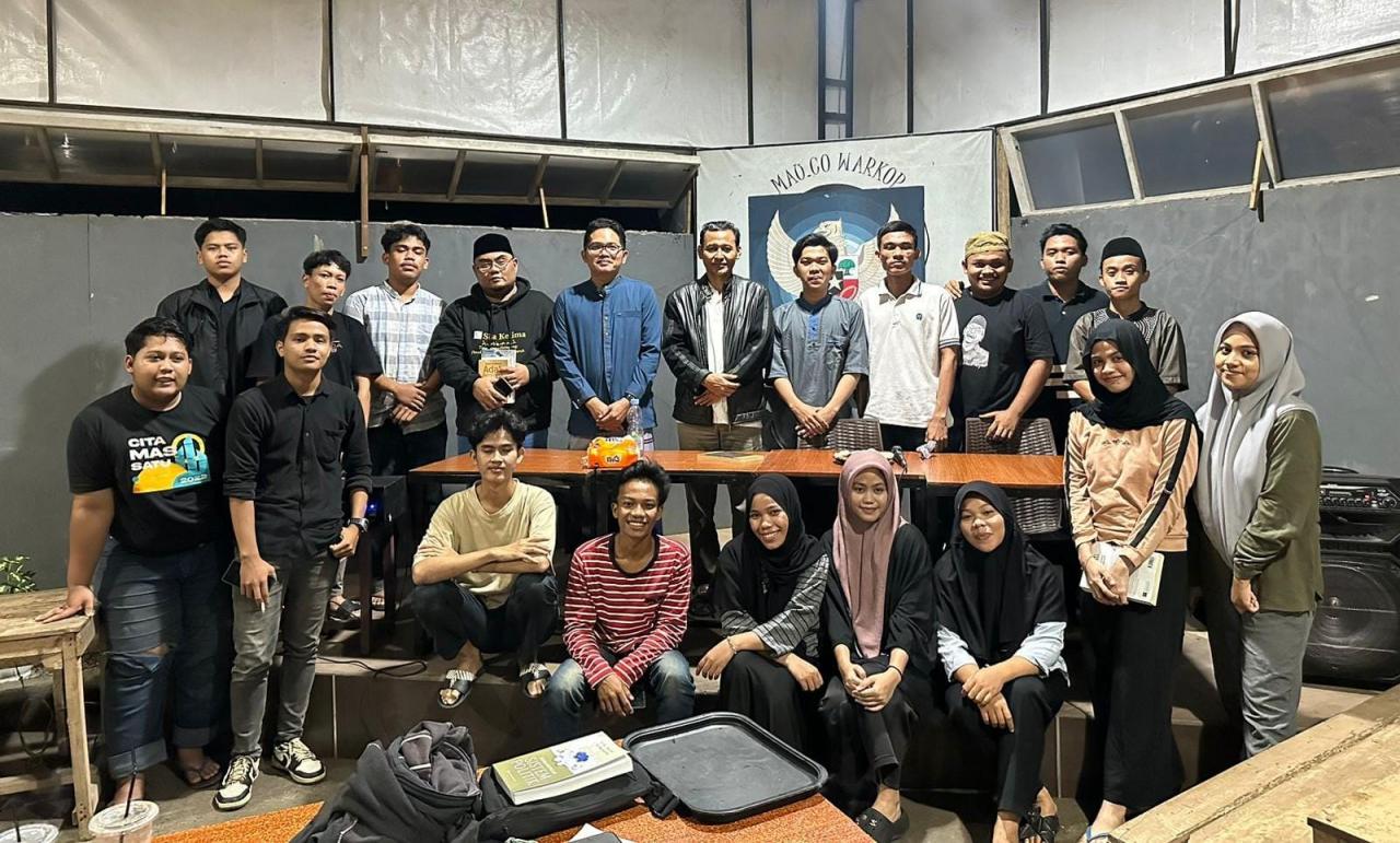 Gambar Program Madrasah Intensifikasi Intelektual Lab Ilmu Politik: Wadah Intelektual Mahasiswa