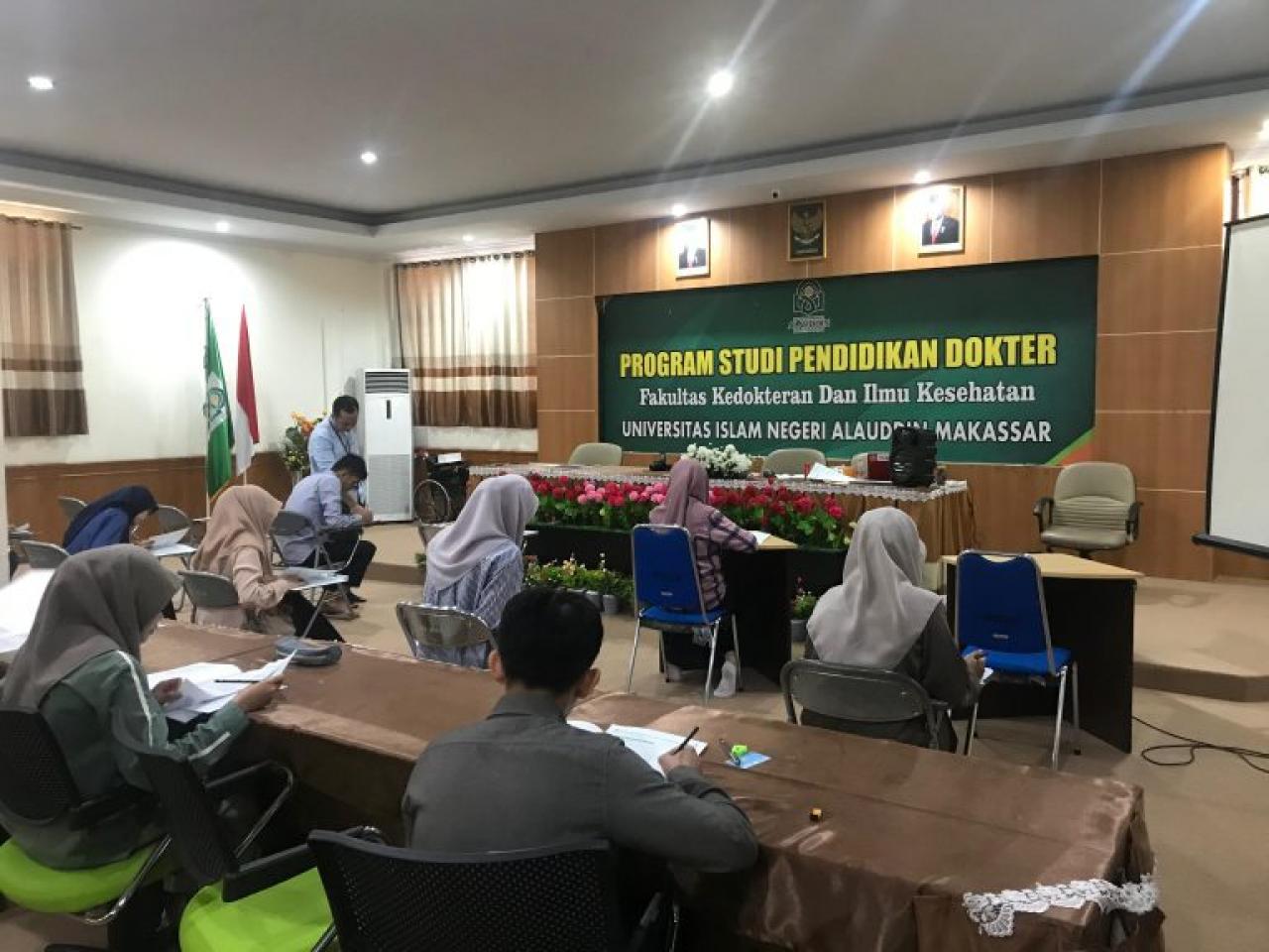 Gambar Pusat Bahasa UIN Alauddin Fasilitasi 30 Maba Prodi Pendidikan Dokter Tes TOEFL