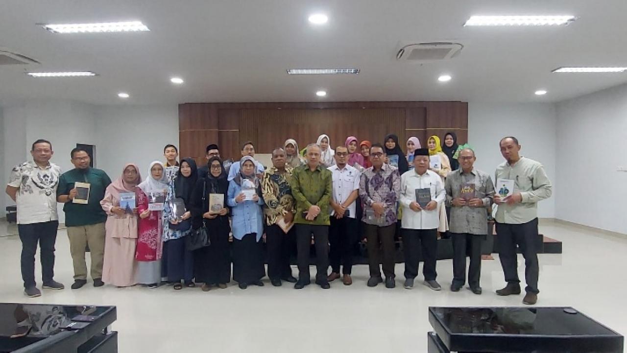 Gambar Puslitpen LP2M Gaet Dosen Terbitkan 75 Judul Buku