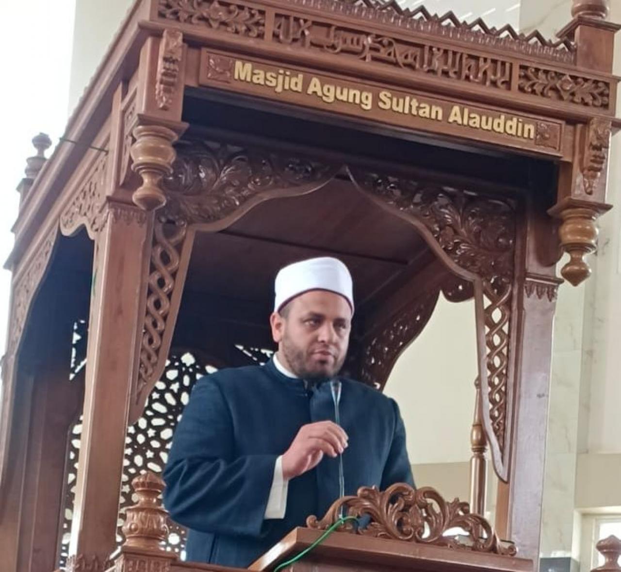 Gambar Qori dan Dai dari Mesir Kunjungi UIN Alauddin, Pimpin Kultum dan Shalat Duhur Berjamaah di Masjid Ag