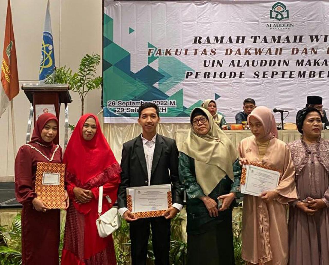 Gambar Ragam Prestasi Antarkan Rachmat Hidayat Jadi Alumni Terbaik II MD FDK UIN Alauddin