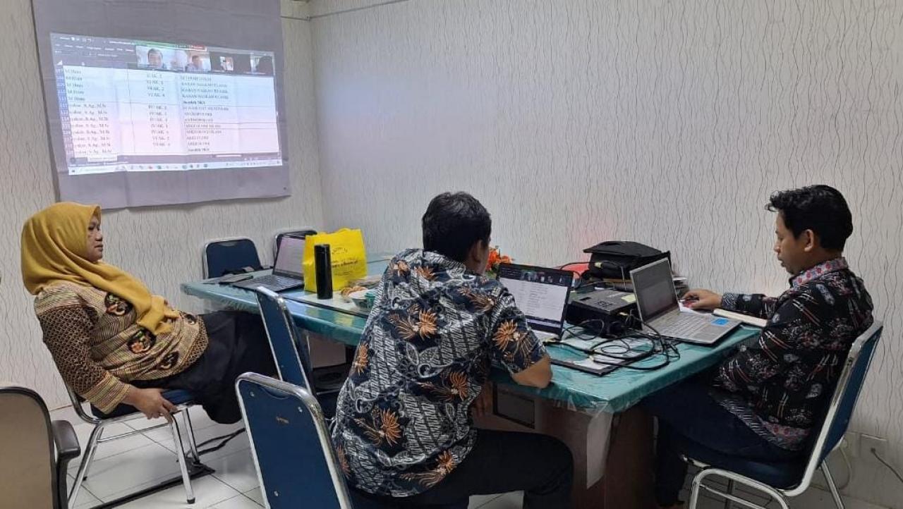 Gambar Rapat Internal Prodi SPI, Evaluasi dan Distribusi Mata Kuliah Semester Genap