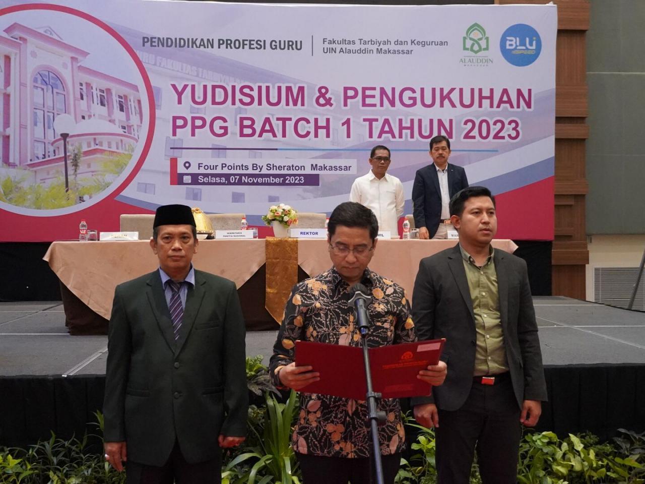 Gambar Rektor Kukuhkan 428 Guru Profesional UIN Alauddin Makassar