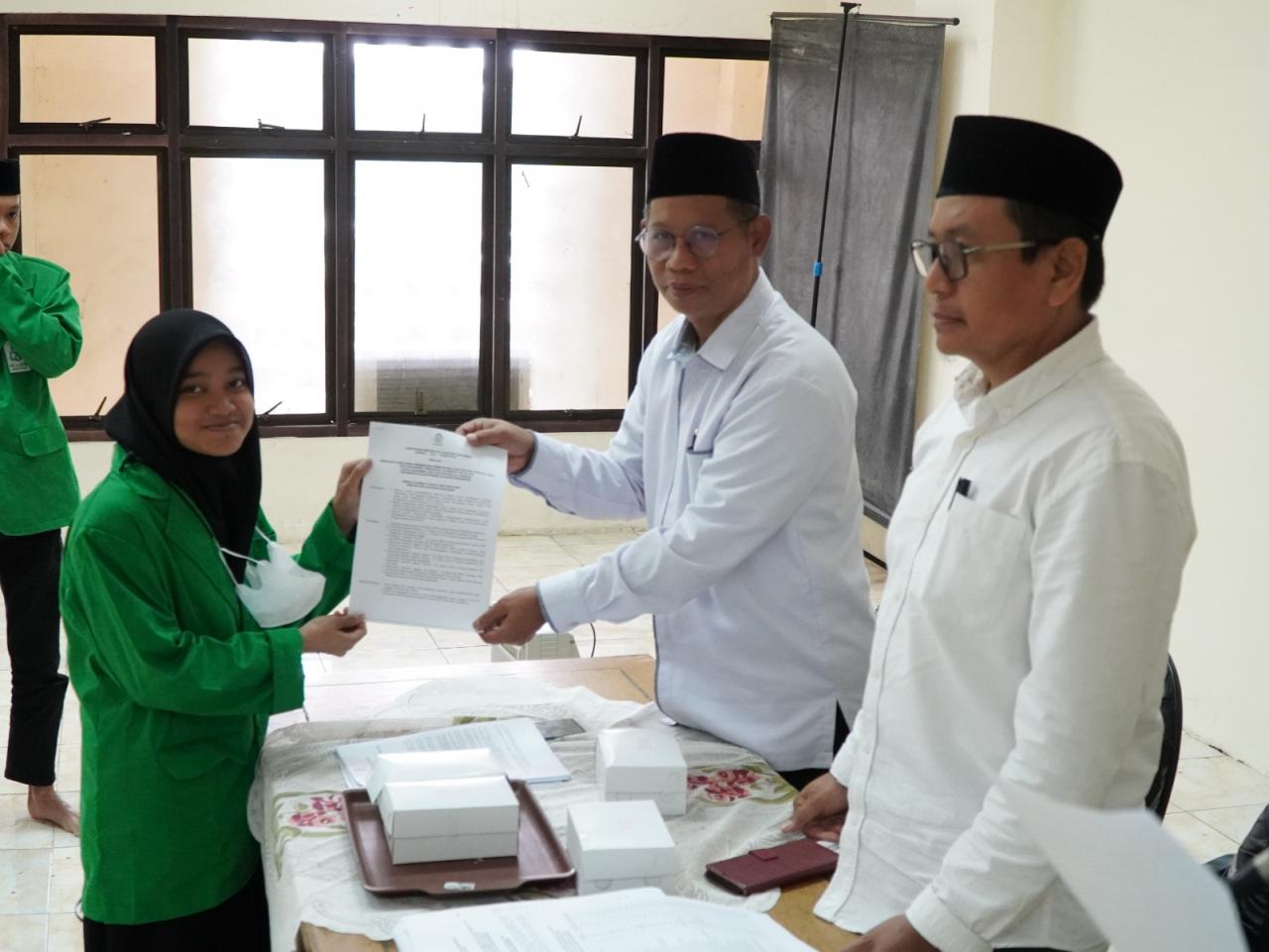 Gambar Rektor UIN Alauddin  Bebaskan UKT Penghafal Al-Qur'an