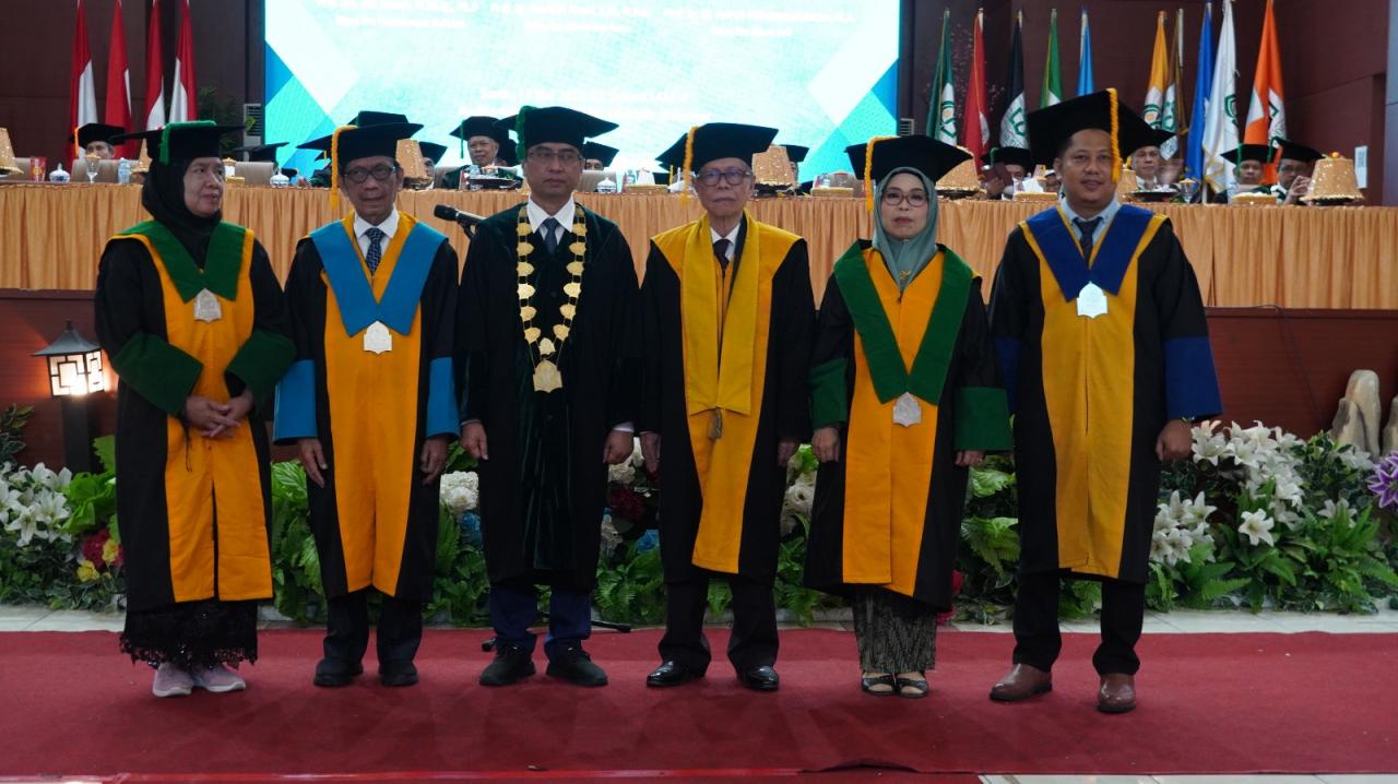Gambar Rektor UIN Makassar Kukuhkan Tiga Guru Besar