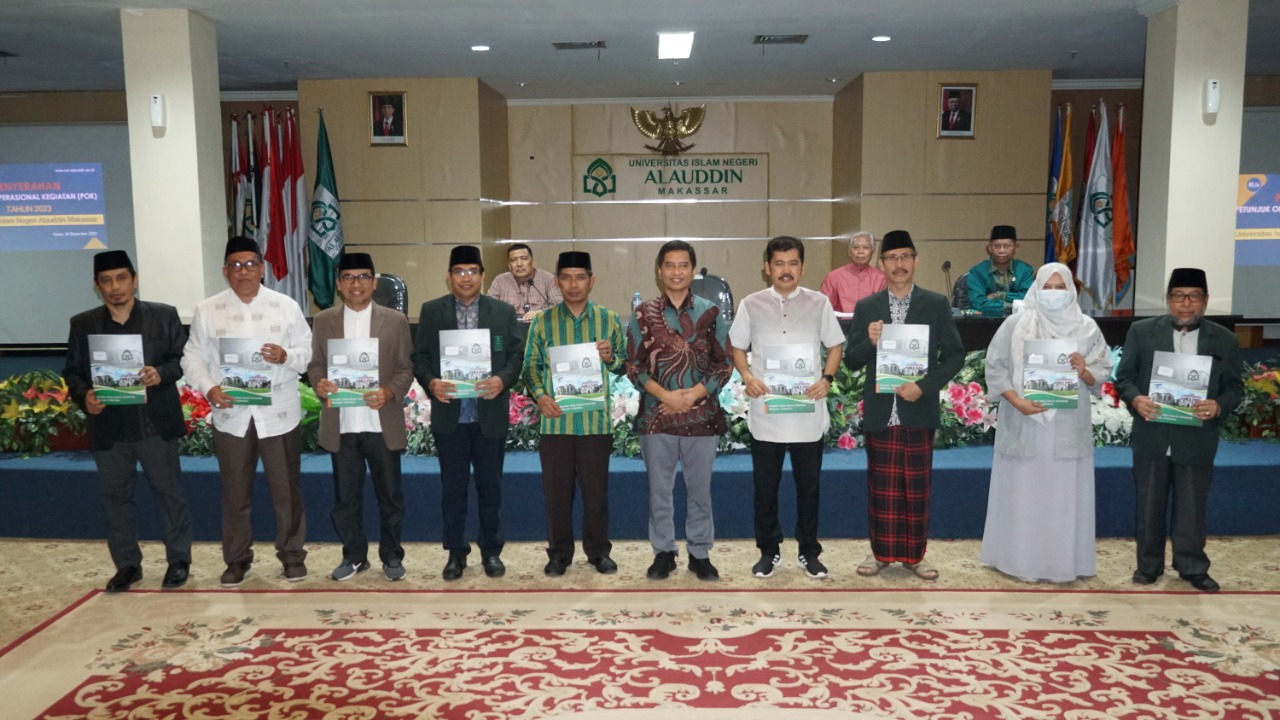 Gambar Rektor UIN Makassar Serahkan POK 2023, Pengguna Anggaran Dihimbau Gercap Realisasi Dana BOPTN