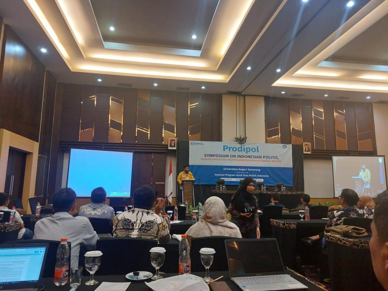 Gambar Reskiyanti Nurdin, Sekjur Ilmu Politik UIN Alauddin Hadiri Forum Apsipol di Unnes