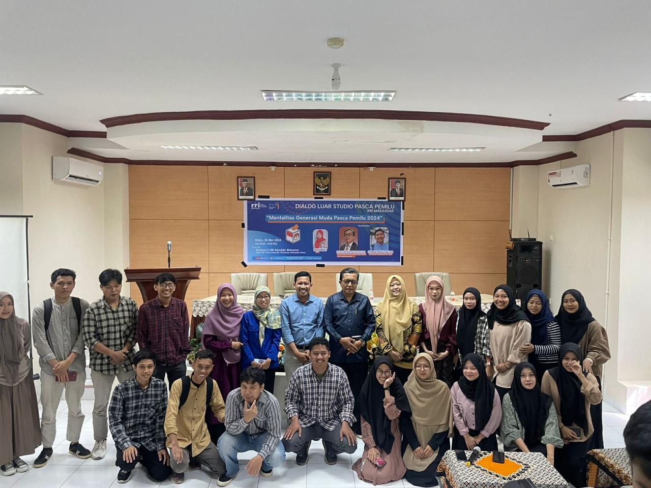 Gambar RRI Dialog Luar Studio di FDK UINAM Bahas Mentalitas Generasi Muda Pasca Pemilu