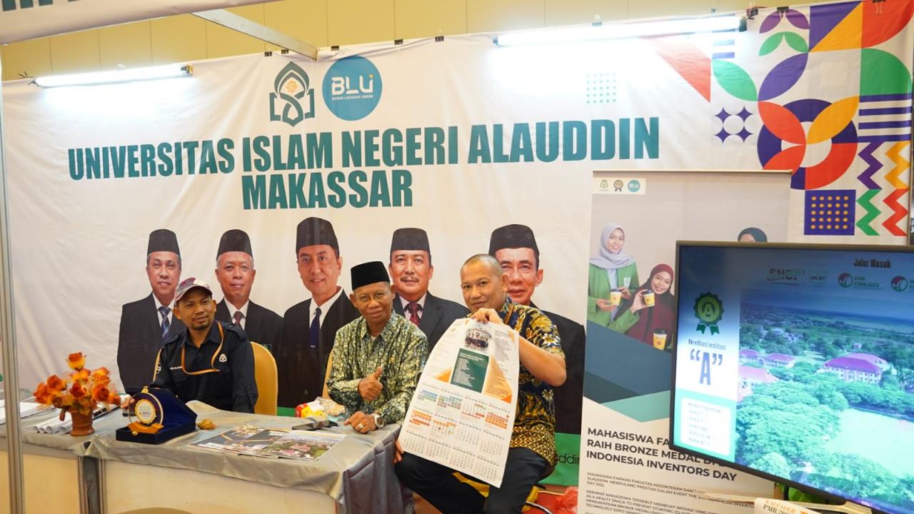 Gambar Sambangi Both UIN Makassar di Pameran Pendidikan Sulsel, Kepala Biro AAKK Ajak Siswa Daftar