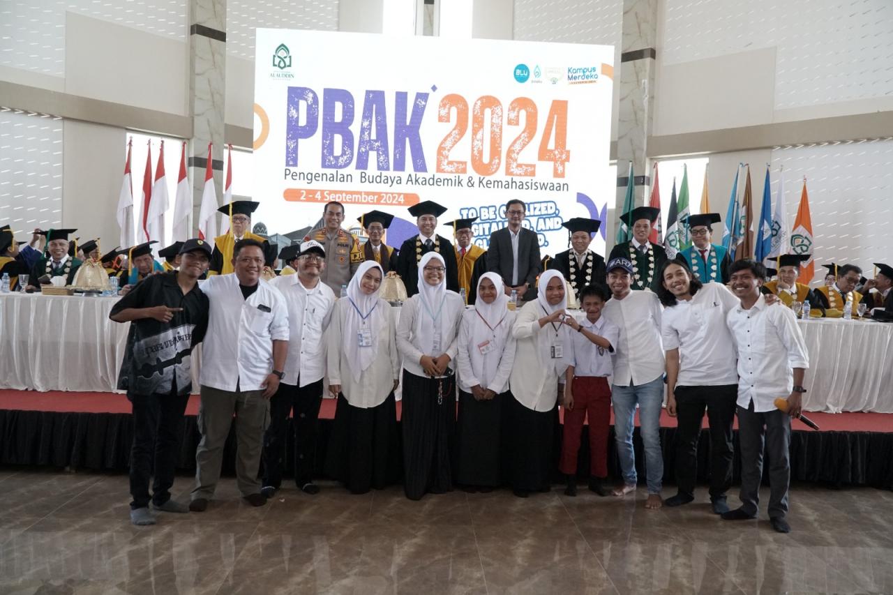 Gambar Sambangi PBAK UIN Alauddin, Selebgram Makassar Ajak Mahasiswa Bijak Bermedia Sosial