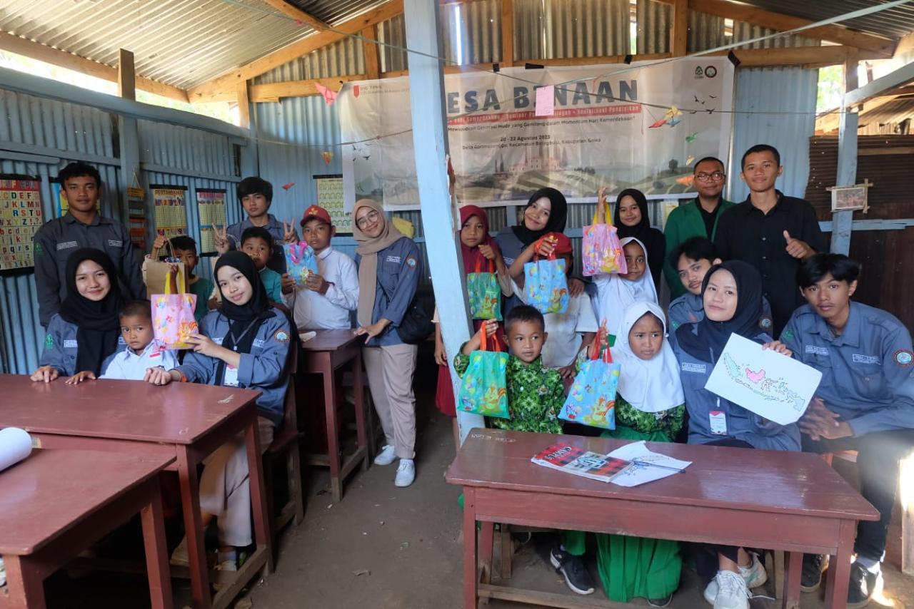 Gambar Sambut Momentum Hari Kemerdekaan, HMJ TPWK UIN Makassar Lakukan Kunjungan Ke Desa Binaan