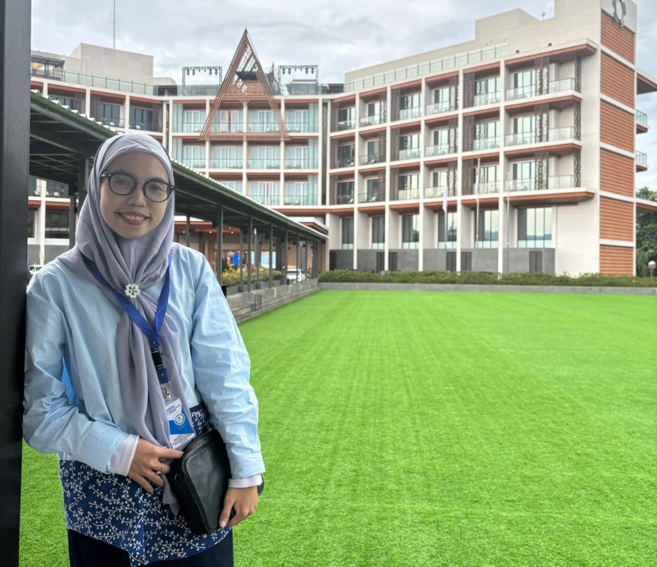 Gambar Sekretaris Prodi Jurnalistik UIN Alauddin Presentase Penelitian di International Conference Medan