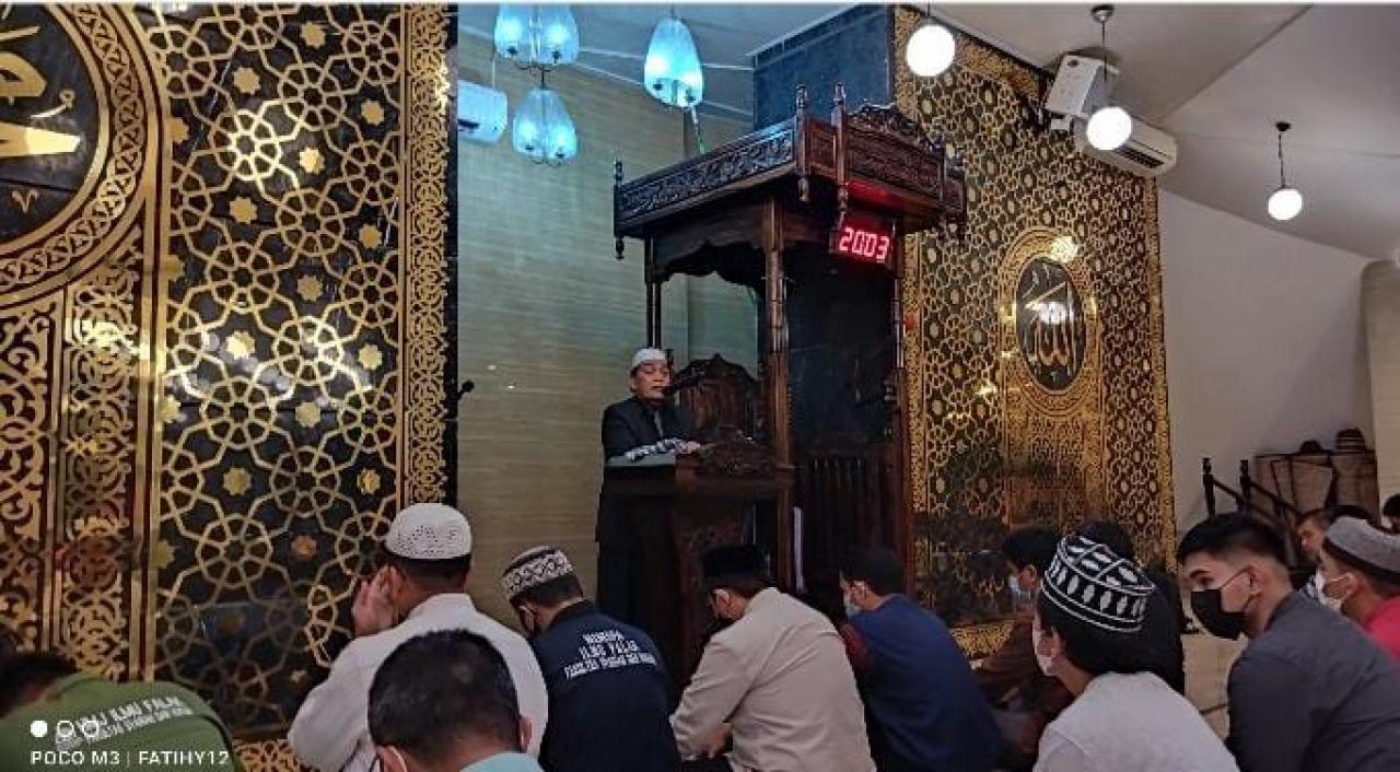 Gambar Selain Lakukan Pengamatan, Prodi Ilmu Falak Gelar Sholat Sunnah Gerhana Bulan