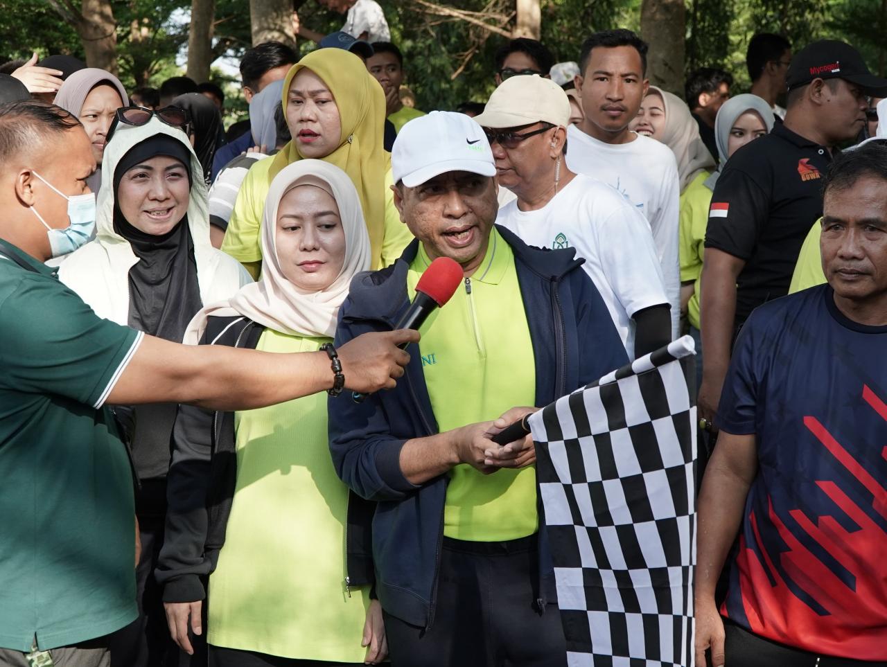 Gambar Semarak Dies Natalis Ke-59, UIN Alauddin Meriahkan dengan Gerak Jalan Santai