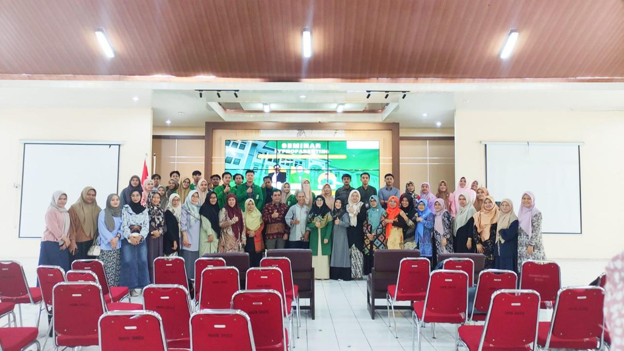 Gambar Seminar Mahasiswa MPI UIN Alauddin Bahas Generasi Cerdas Melalui Hypnoparenting di MAN 2 Makassar