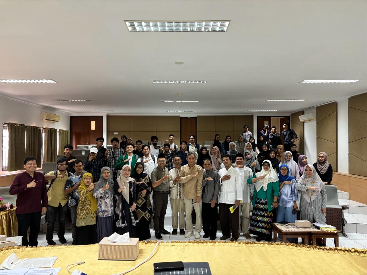Gambar Seminar Nasional Fakultas Adab dan Humaniora Hadirkan Peneliti IRASEC Bangkok